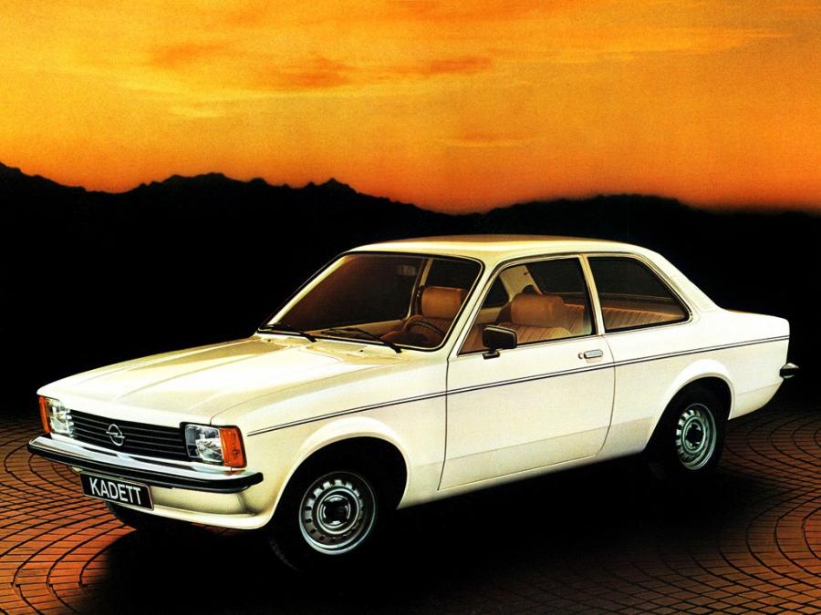  Opel Kadett 2-Door Sedan 1977 года  (фото 2 из 5)